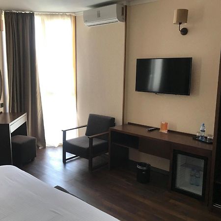 Hotel Corner Inn 바투미 외부 사진