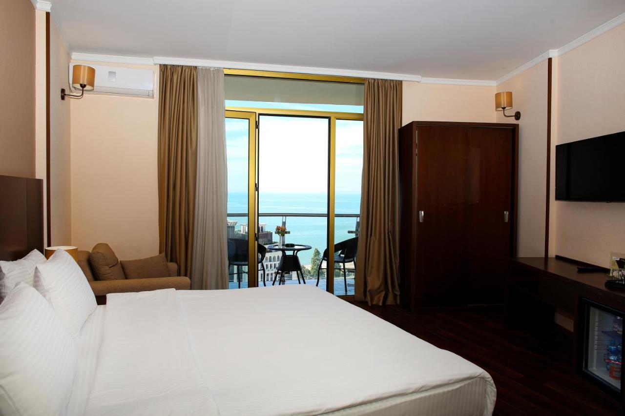 Hotel Corner Inn 바투미 외부 사진