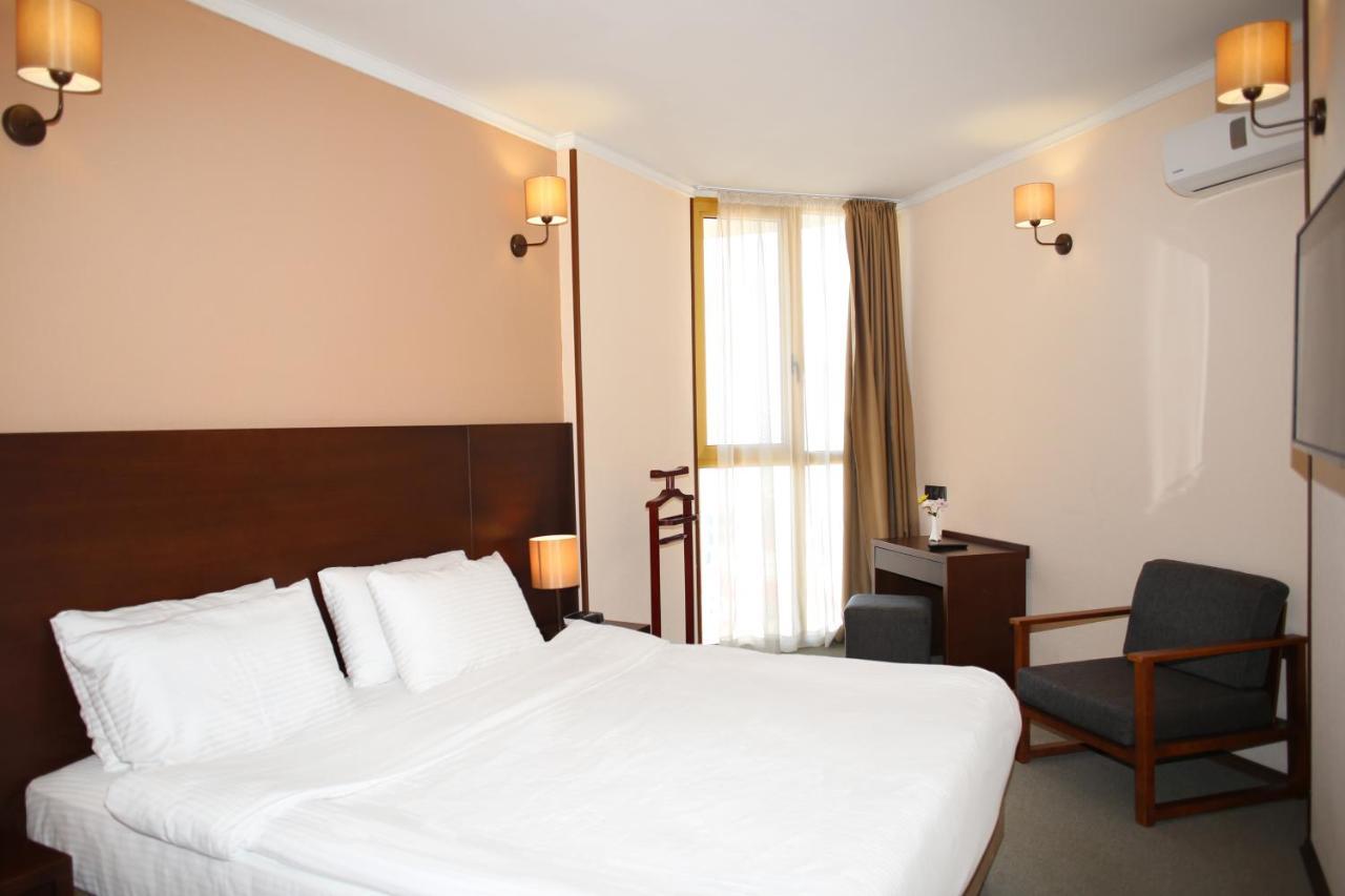 Hotel Corner Inn 바투미 외부 사진