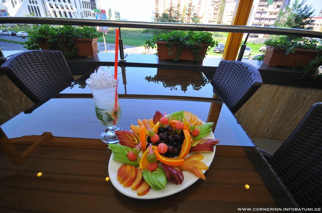 Hotel Corner Inn 바투미 외부 사진